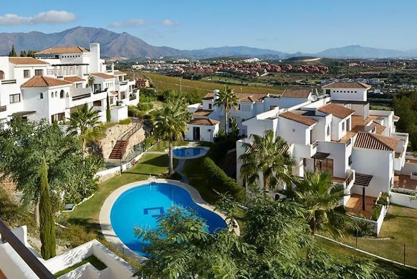 Luxury apartment set in Doña Julia Golf Course Casares